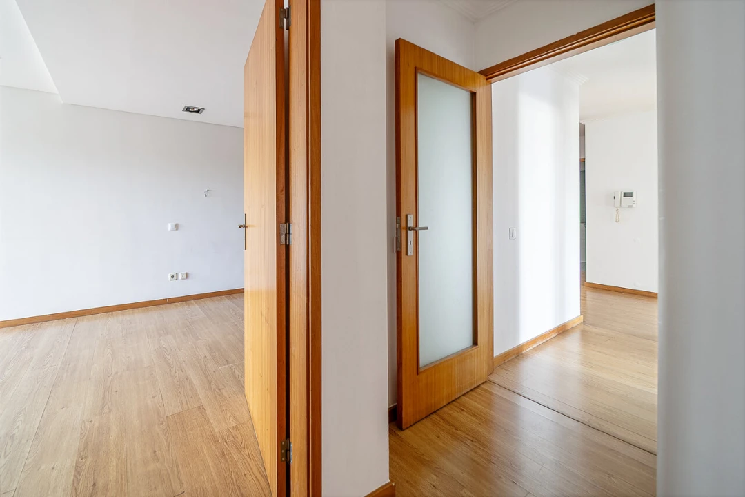 Apartamento T3 para Venda em Arcozelo Foto 22