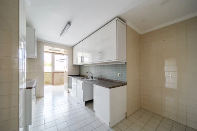 Apartamento T3 para Venda em Arcozelo