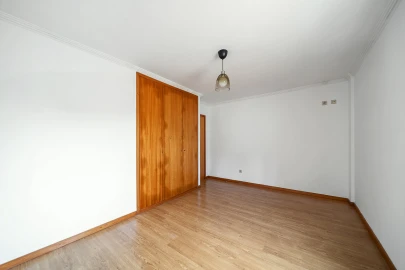 Apartamento T3 para Venda em Arcozelo