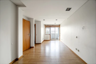 Apartamento T3 para Venda em Arcozelo