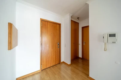 Apartamento T3 para Venda em Arcozelo