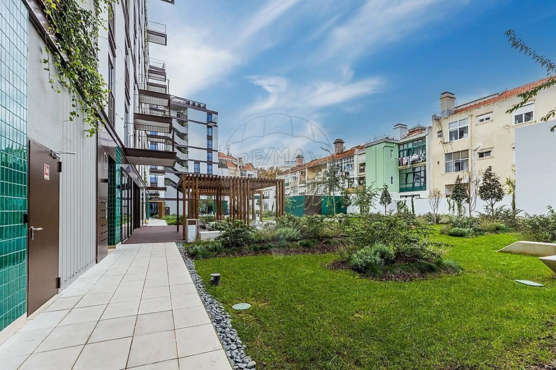Apartamento T2 para Venda em Benfica Foto 42