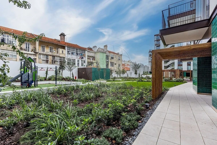 Apartamento T2 para Venda em Benfica Foto 40