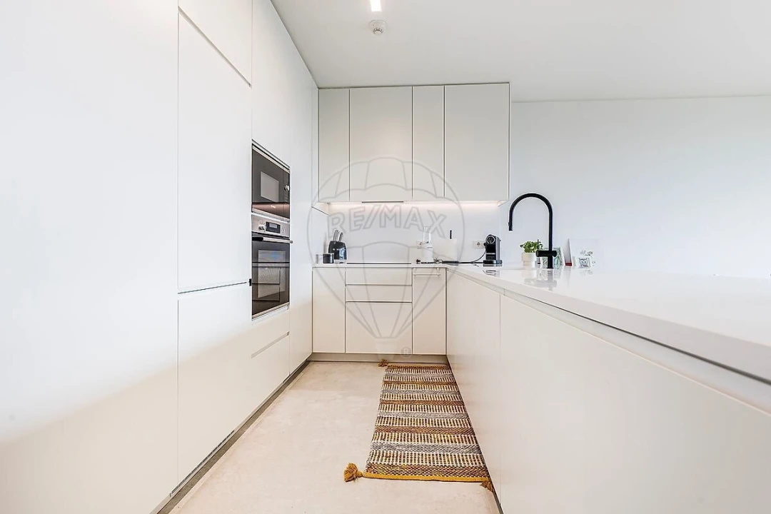 Apartamento T2 para Venda em Benfica Foto 5