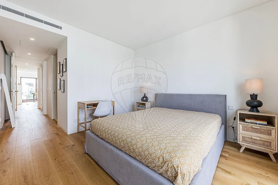 Apartamento T2 para Venda em Benfica Foto 17