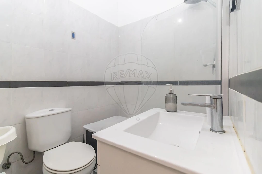 Apartamento T2 para Venda em Barreiro e Lavradio Foto 9