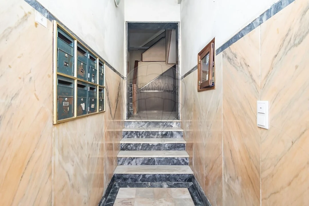 Apartamento T2 para Venda em Barreiro e Lavradio Foto 3