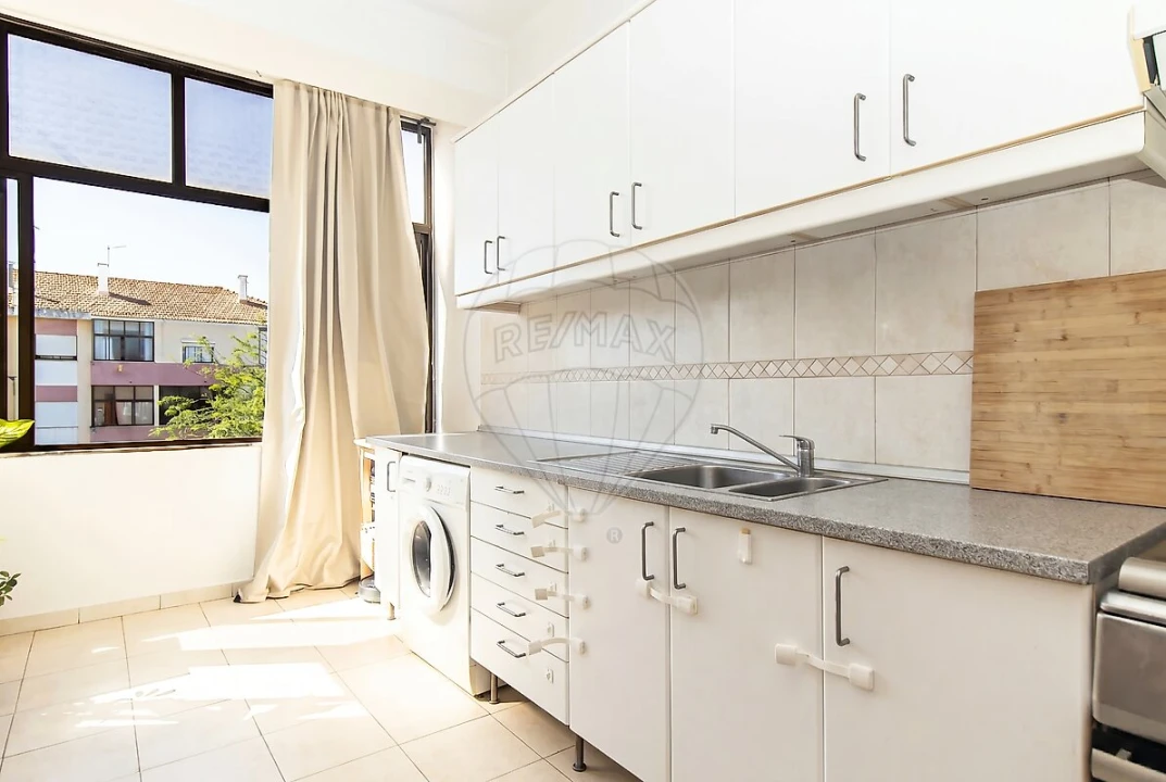 Apartamento T2 para Venda em Barreiro e Lavradio Foto 17