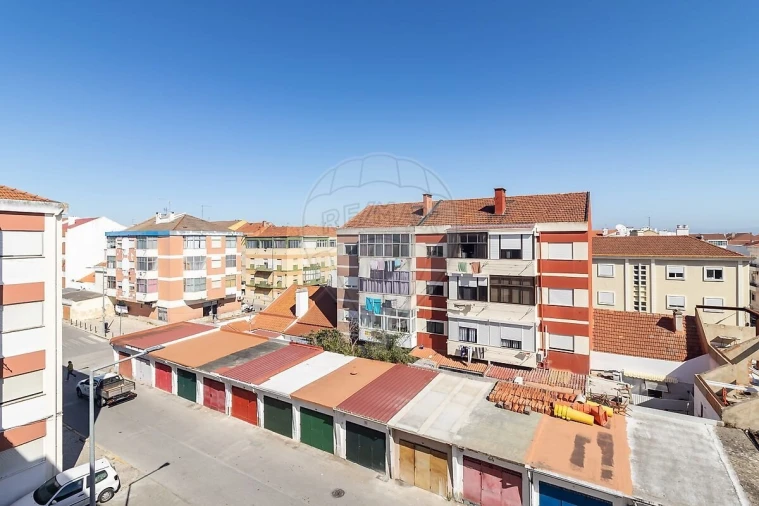 Apartamento T2 para Venda em Barreiro e Lavradio Foto 22