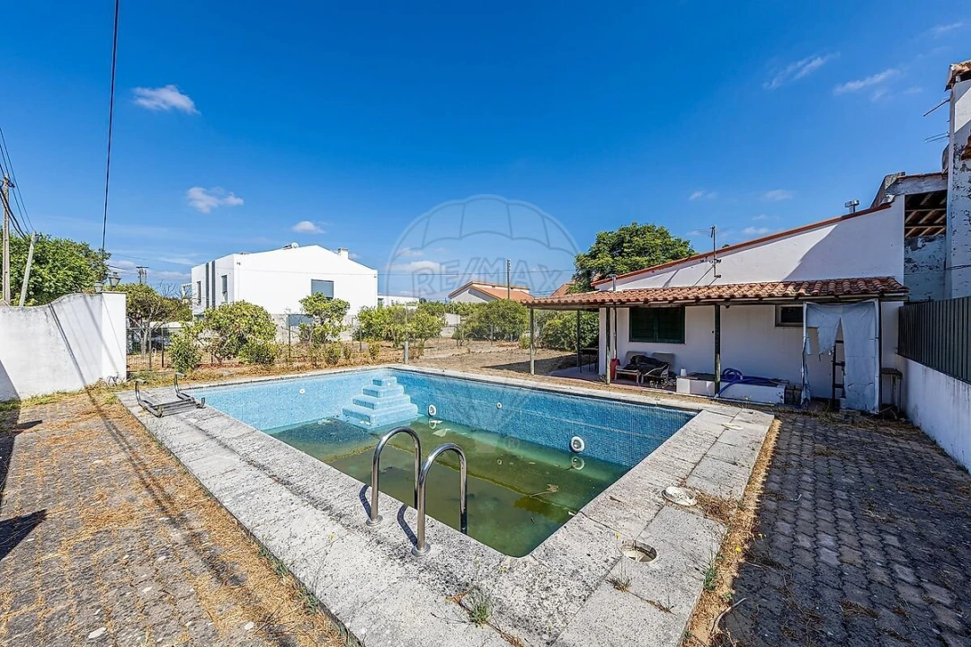 Moradia T6 para Venda em Azeitão (São Lourenço e São Simão) Foto 47