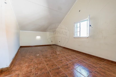 Moradia T6 para Venda em Azeitão (São Lourenço e São Simão)