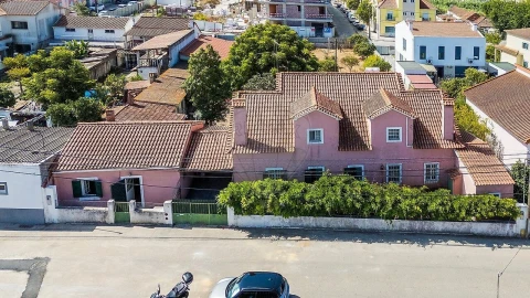 Moradia T6 para Venda em Azeitão (São Lourenço e São Simão)