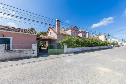 Moradia T6 para Venda em Azeitão (São Lourenço e São Simão)