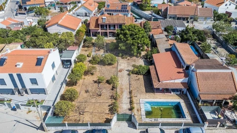 Moradia T6 para Venda em Azeitão (São Lourenço e São Simão)