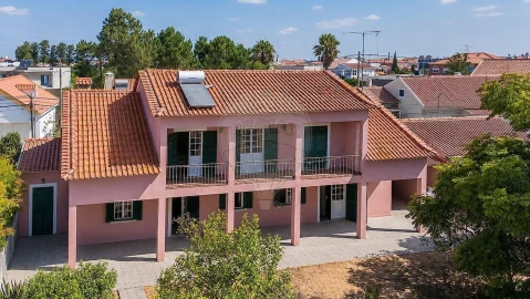Moradia T6 para Venda em Azeitão (São Lourenço e São Simão)