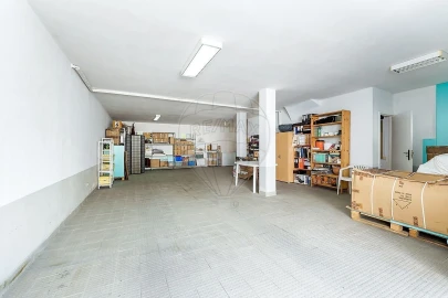 Moradia T4 para Venda em Arcozelo