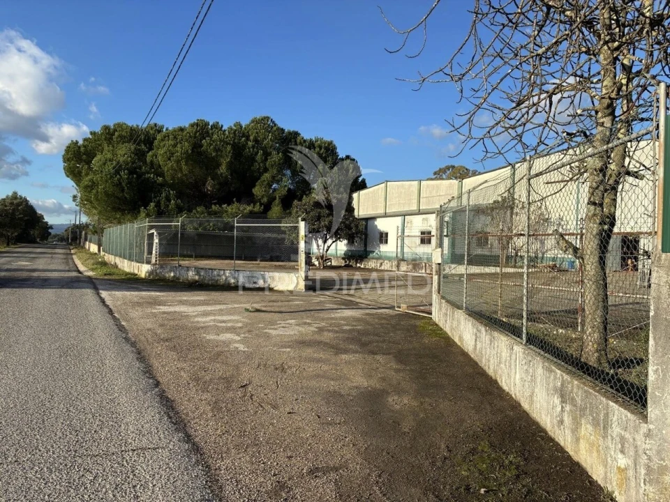 Armazém para Venda em Bugalhos Foto 10