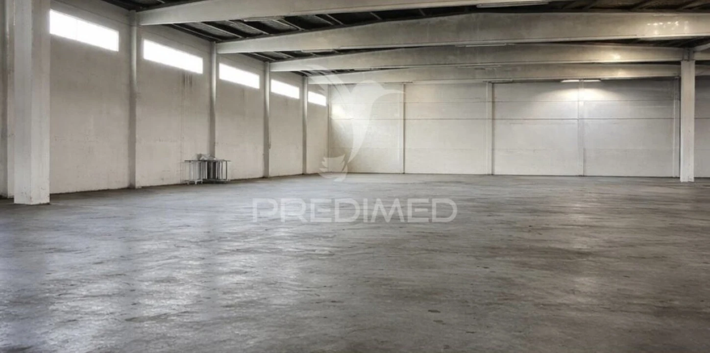 Armazém para Venda em Bugalhos Foto 3