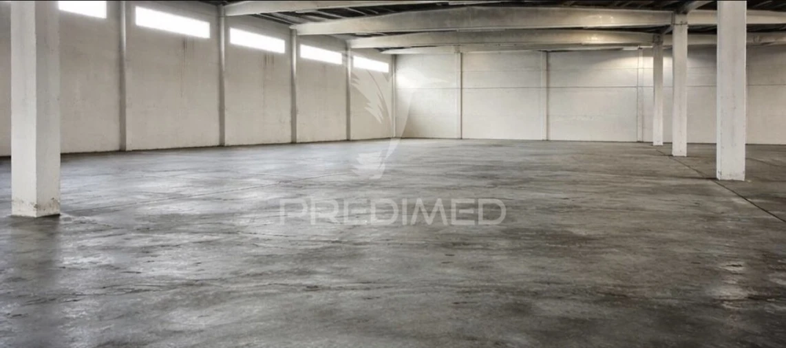 Armazém para Venda em Bugalhos Foto 15