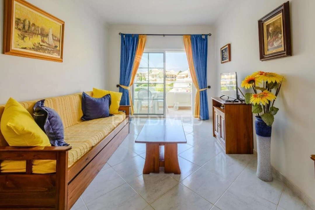 Apartamento T2 para Venda em Quarteira Foto 2
