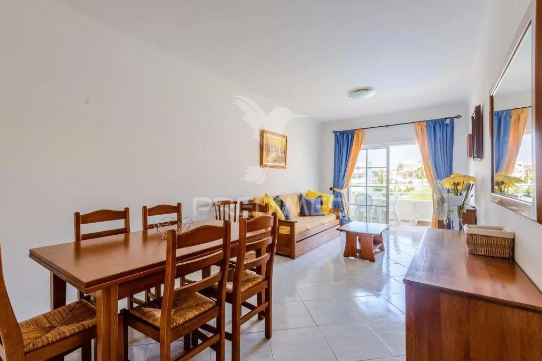 Apartamento T2 para Venda em Quarteira Foto 3