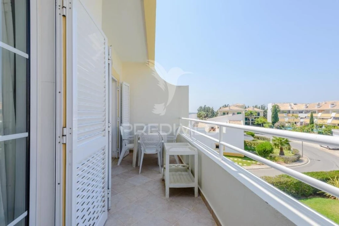 Apartamento T2 para Venda em Quarteira Foto 8