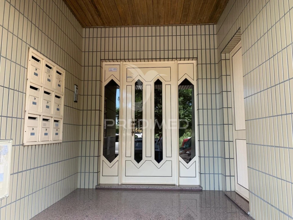 Apartamento T2 para Venda em Mafamude e Vilar do Paraíso Foto 12