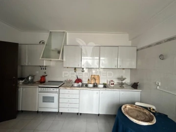 Apartamento T4 para Venda em Almeirim