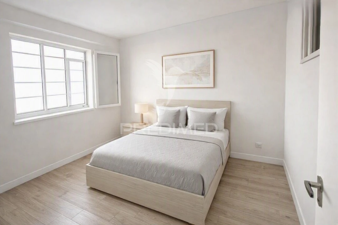 Apartamento T2 para Venda em Vila Franca de Xira Foto 10
