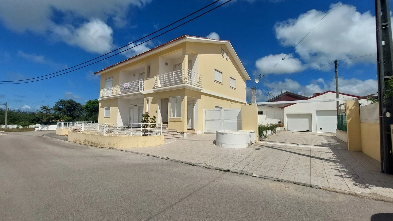 Moradia T7 para Venda em Monte Real e Carvide Foto 1
