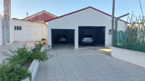 Moradia T7 para Venda em Monte Real e Carvide