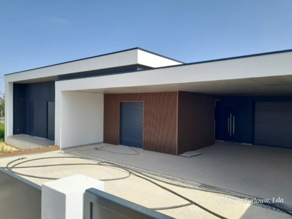 Moradia T3 para Venda em Souto da Carpalhosa e Ortigosa Foto 3