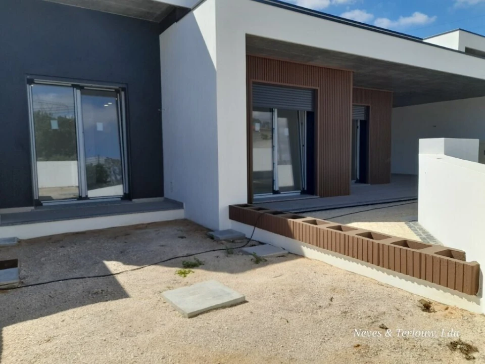 Moradia T3 para Venda em Souto da Carpalhosa e Ortigosa Foto 3