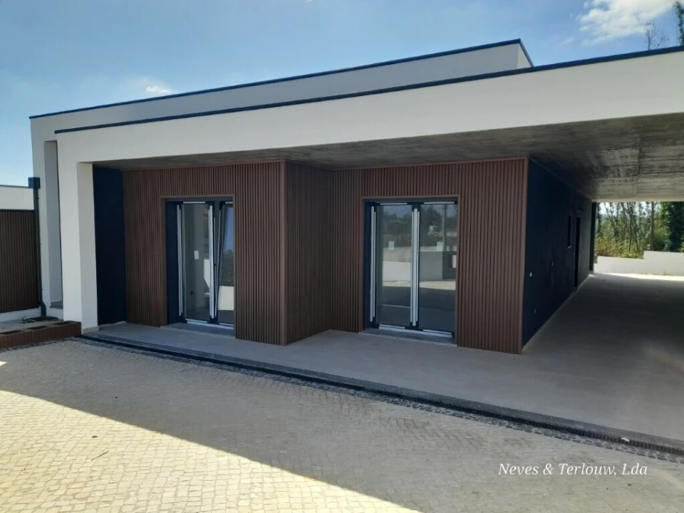 Moradia T3 para Venda em Souto da Carpalhosa e Ortigosa Foto 1