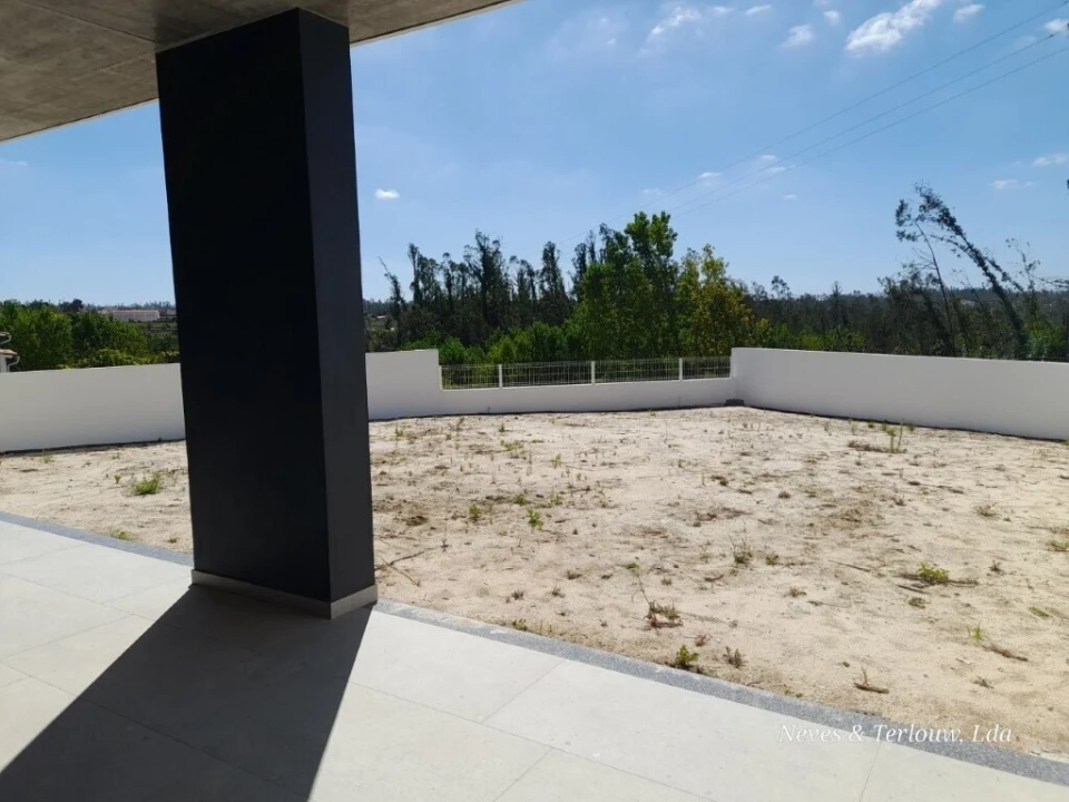 Moradia T3 para Venda em Souto da Carpalhosa e Ortigosa Foto 14