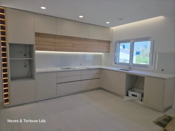 Moradia T3 para Venda em Souto da Carpalhosa e Ortigosa