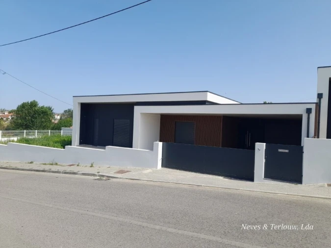 Moradia T3 para Venda em Souto da Carpalhosa e Ortigosa Foto 24