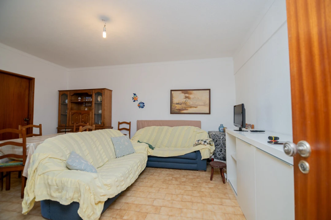 Apartamento T1 para Venda em Portimão Foto 8