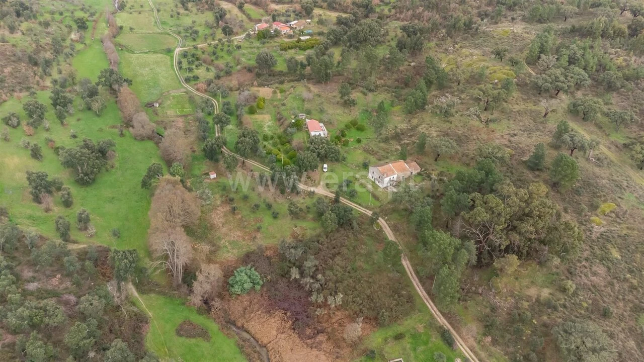 Quinta T1 para Venda em Vale de Prazeres e Mata da Rainha Foto 18