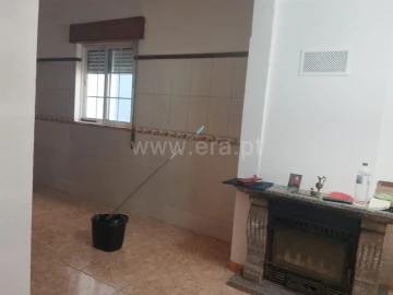 Moradia T3 para Venda em Souto da Casa
