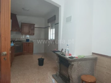 Moradia T3 para Venda em Souto da Casa
