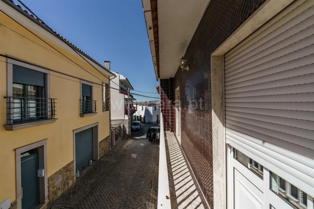 Moradia T3 para Venda em Souto da Casa Foto 18