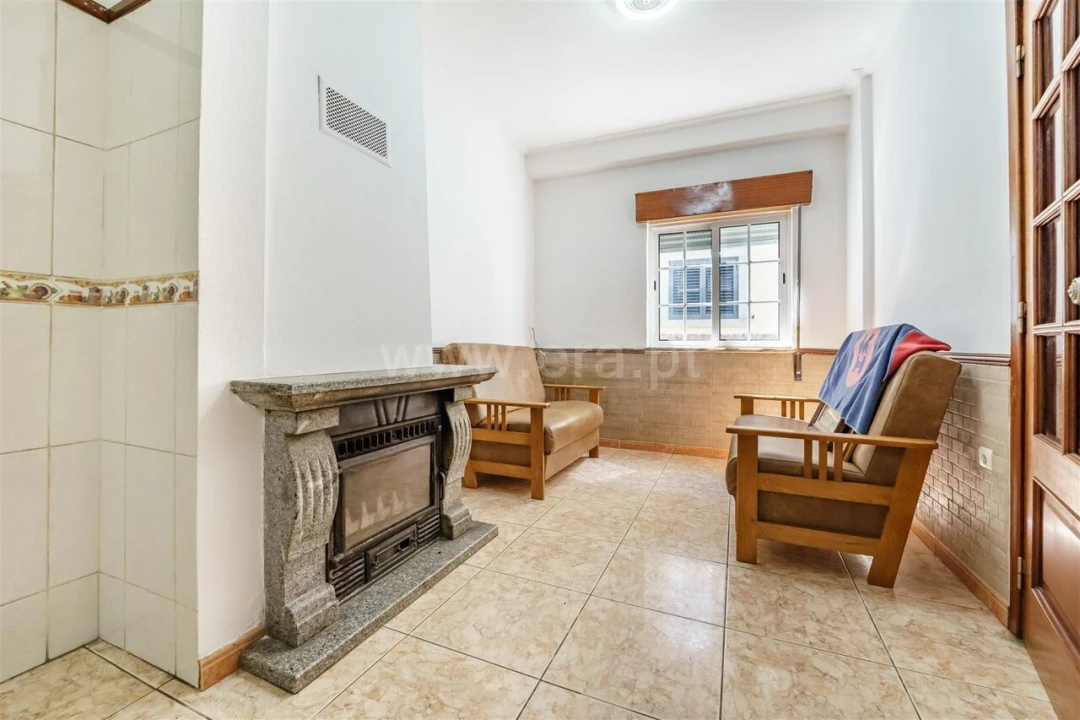 Moradia T3 para Venda em Souto da Casa Foto 5