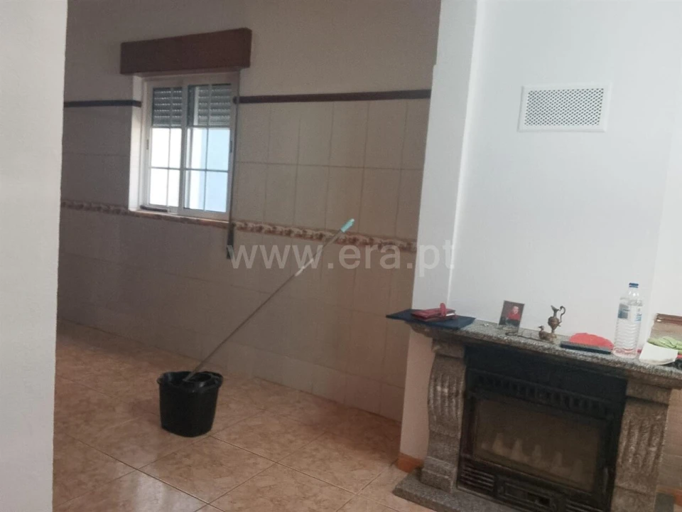 Moradia T3 para Venda em Souto da Casa Foto 5