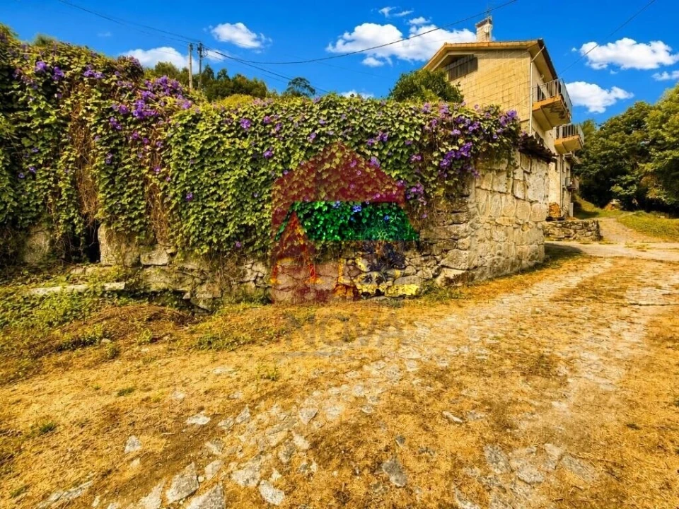 Moradia T1 para Venda em Oriz (Santa Marinha) e Oriz (São Miguel) Foto 7