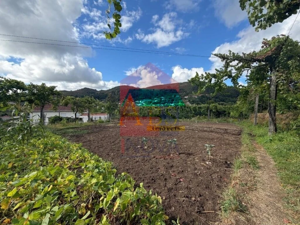 Terreno para Venda em Aboim da Nóbrega e Gondomar Foto 7