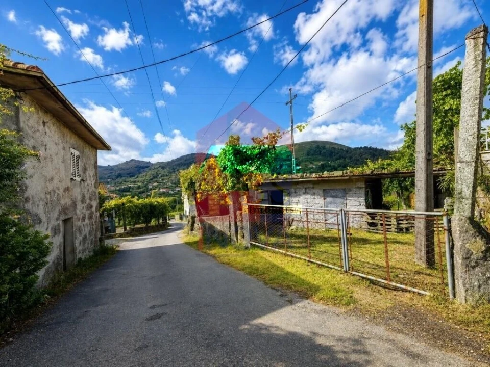 Terreno para Venda em Aboim da Nóbrega e Gondomar Foto 2