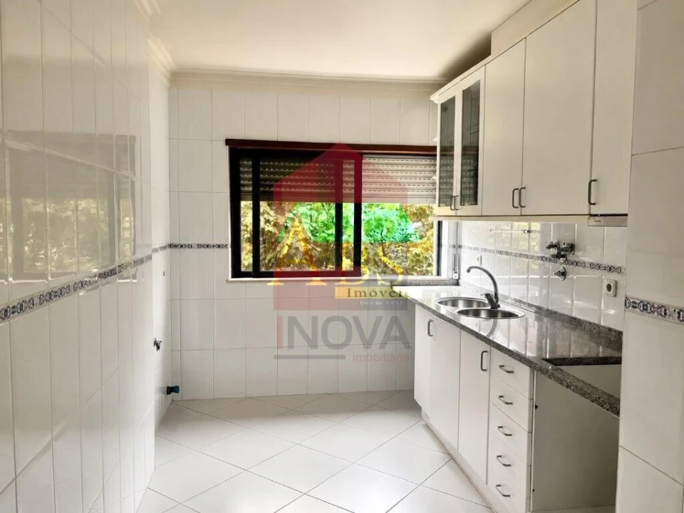 Apartamento T1 para Venda em Nogueira, Fraião e Lamaçães Foto 1