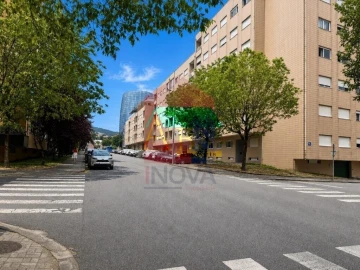 Apartamento T1 para Venda em Nogueira, Fraião e Lamaçães