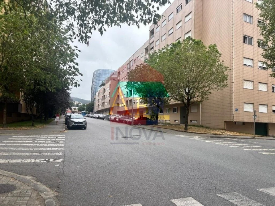 Apartamento T1 para Venda em Nogueira, Fraião e Lamaçães Foto 16